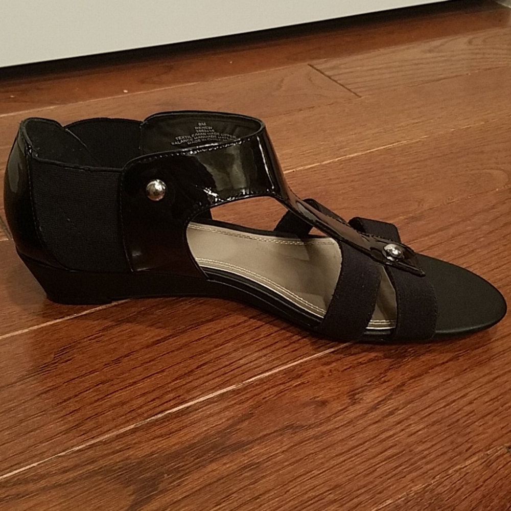IMPO black sandals NWOT - Picture 3 of 4